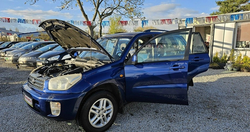 Toyota RAV4 cena 23900 przebieg: 240000, rok produkcji 2004 z Limanowa małe 631